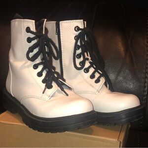 UNR8ED Winter White Combat Lace-Up Boots with Black Laces